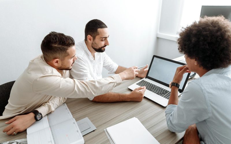 How CPOs and CTOs Can Foster Collaboration Between Their Teams