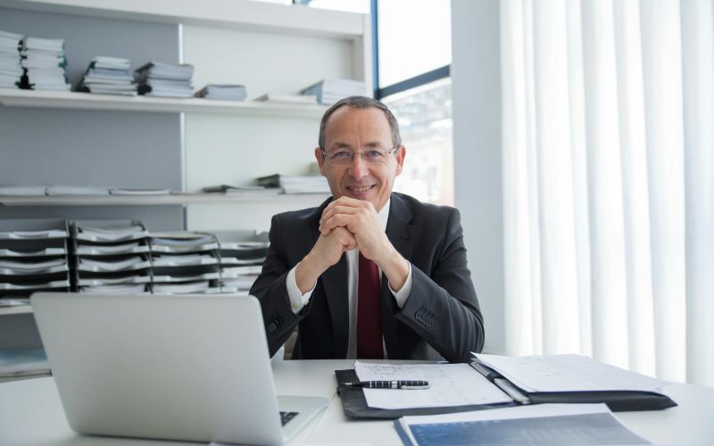 Navigating Crises: Lessons in Crisis Management from Successful CEOs